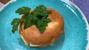 Rotating garnished bagel containing Squares