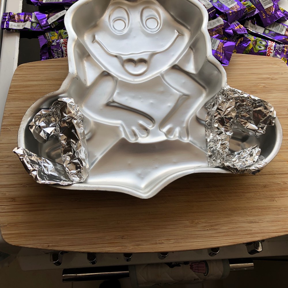 Frog tin with foil added